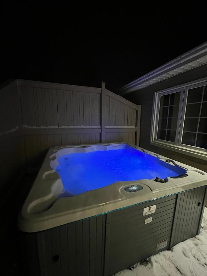4-Bedroom Villa With Private Gym And Hot-Tub Reykjavík Kültér fotó